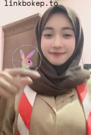 Si Cantik Hijab Laura Enaknya Ngewe